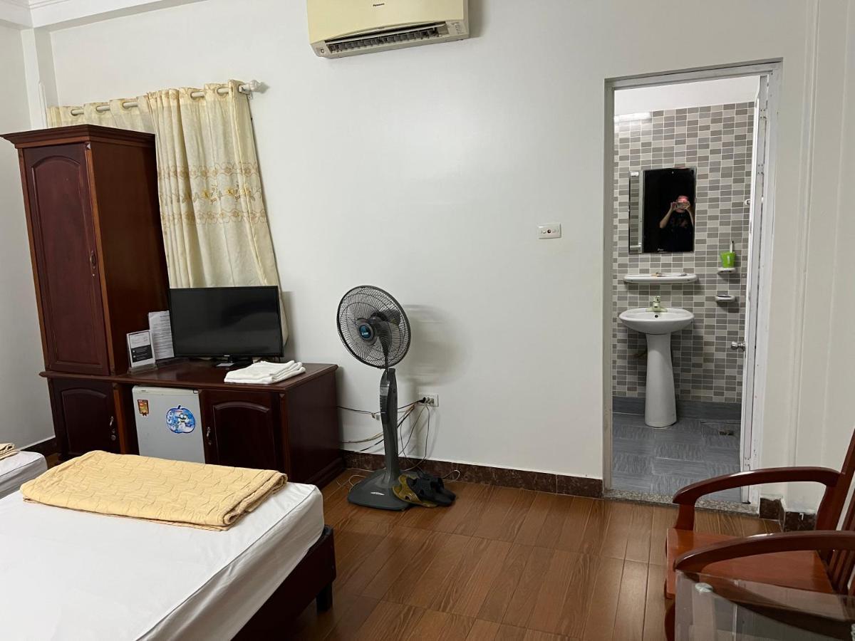 Anh Đào Hotel Hai Phong Esterno foto
